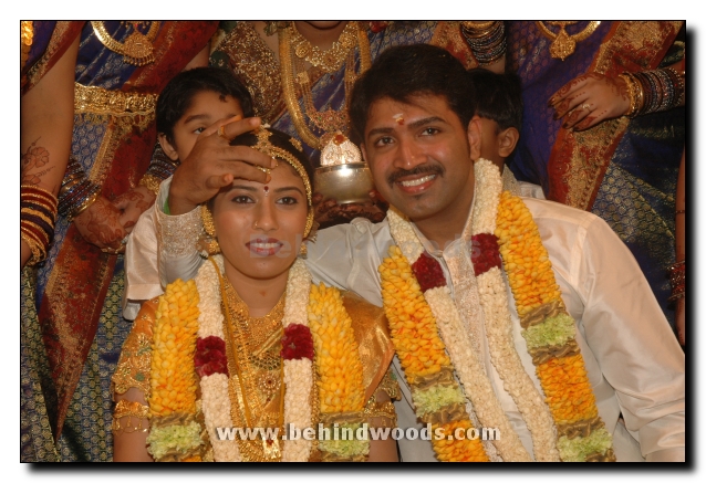 actor arun vijay and aarthi wedding photos10