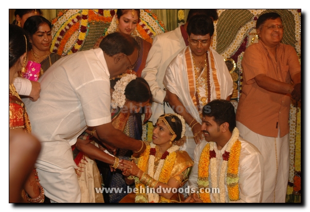 actor arun vijay and aarthi wedding photos23